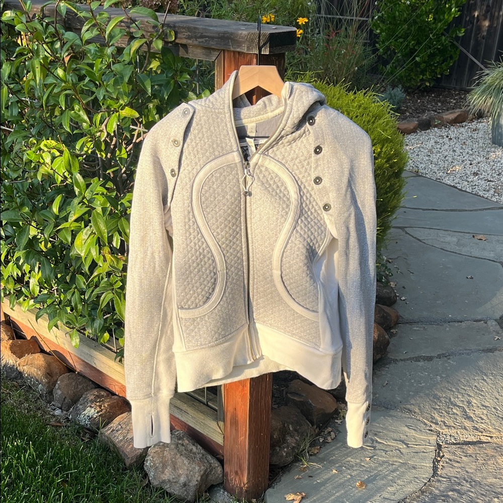 Women's quilted Jacket/Vest with Removable Sleeves